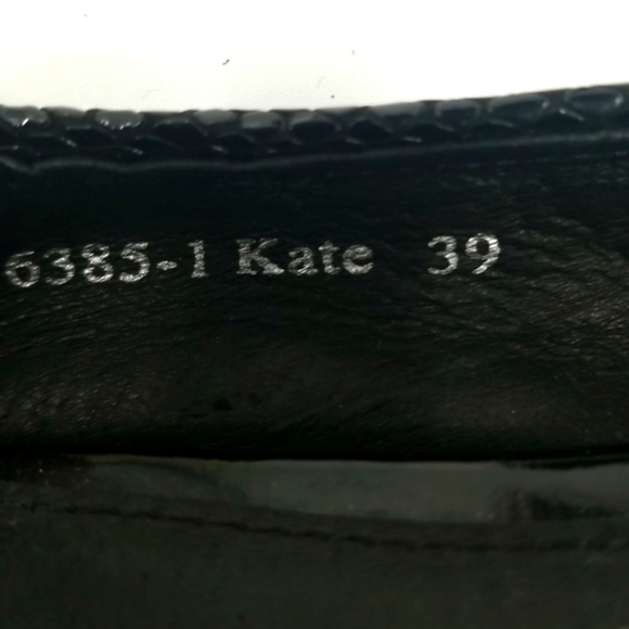 RS Black Genuine Leather Textured Round Toe Ballet Flat - Picture 4 of 9